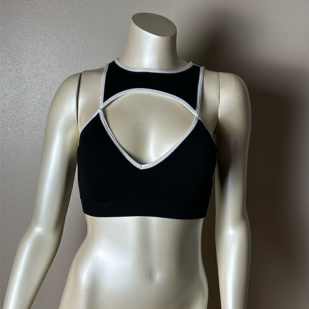 NEW URBAN OUTFITTERS cut out black and white crop tank top large padded - Picture 1 of 5